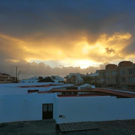 Modern Apartment With Sea Views In كوراليهو المظهر الخارجي الصورة