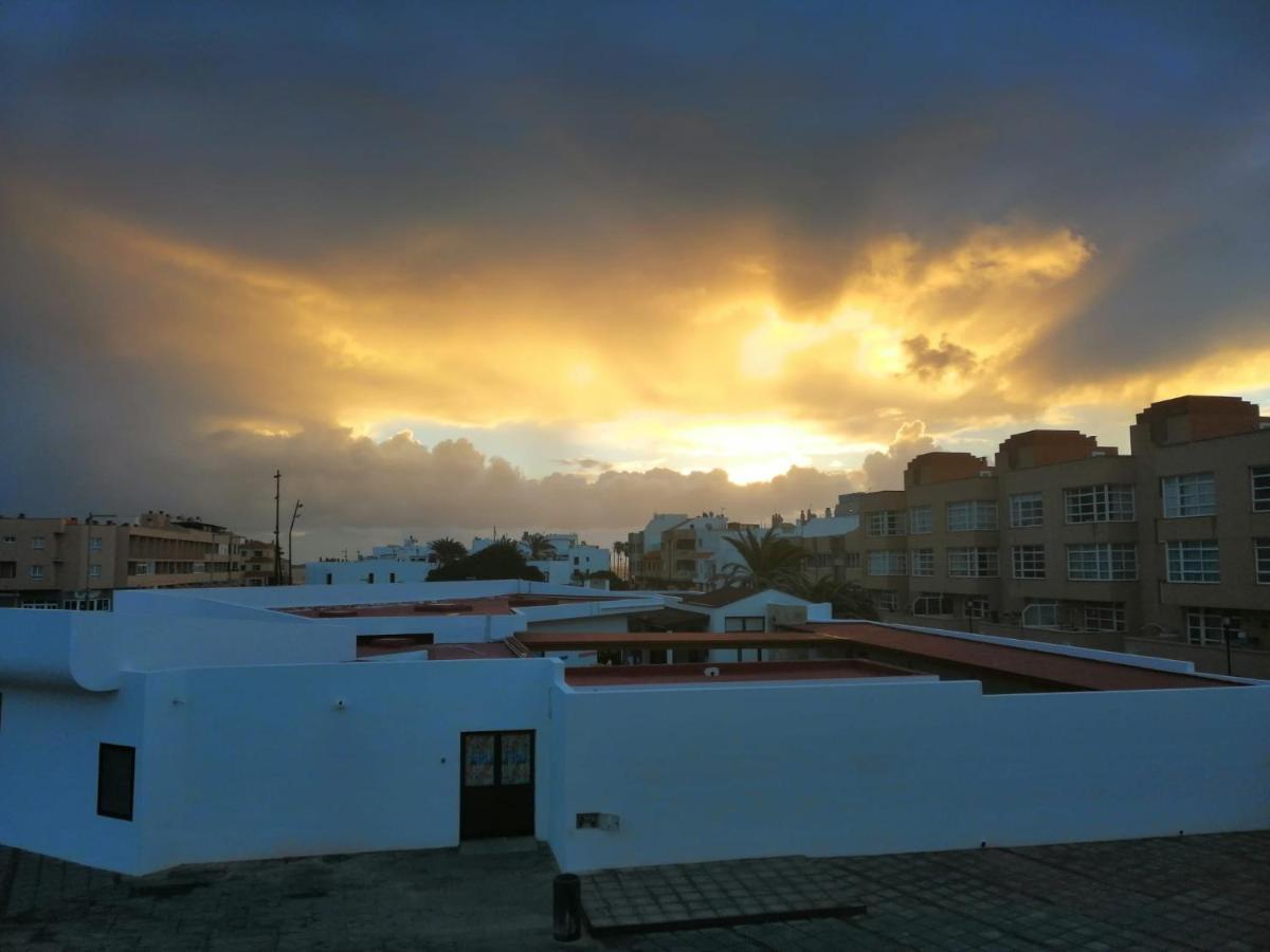 Modern Apartment With Sea Views In كوراليهو المظهر الخارجي الصورة