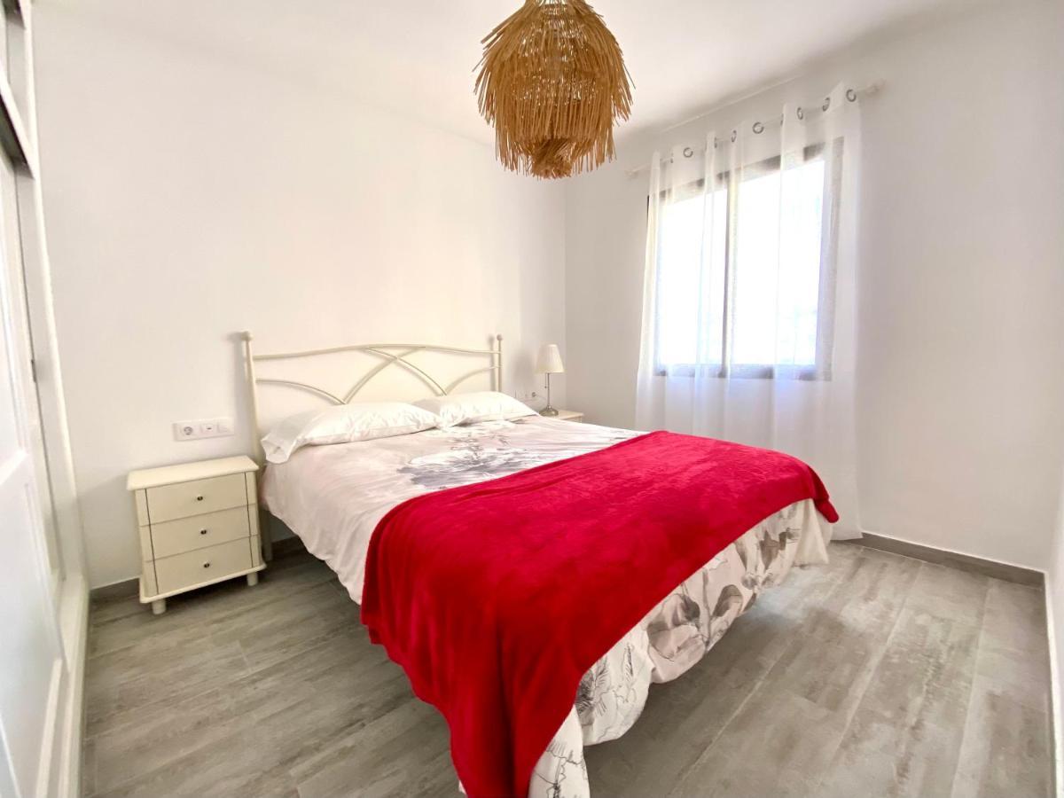 Modern Apartment With Sea Views In كوراليهو المظهر الخارجي الصورة
