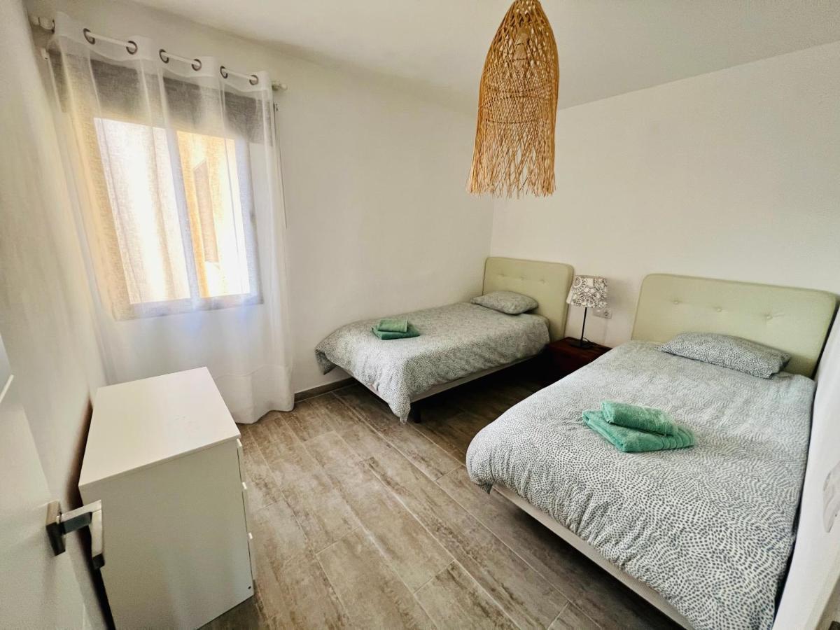 Modern Apartment With Sea Views In كوراليهو المظهر الخارجي الصورة