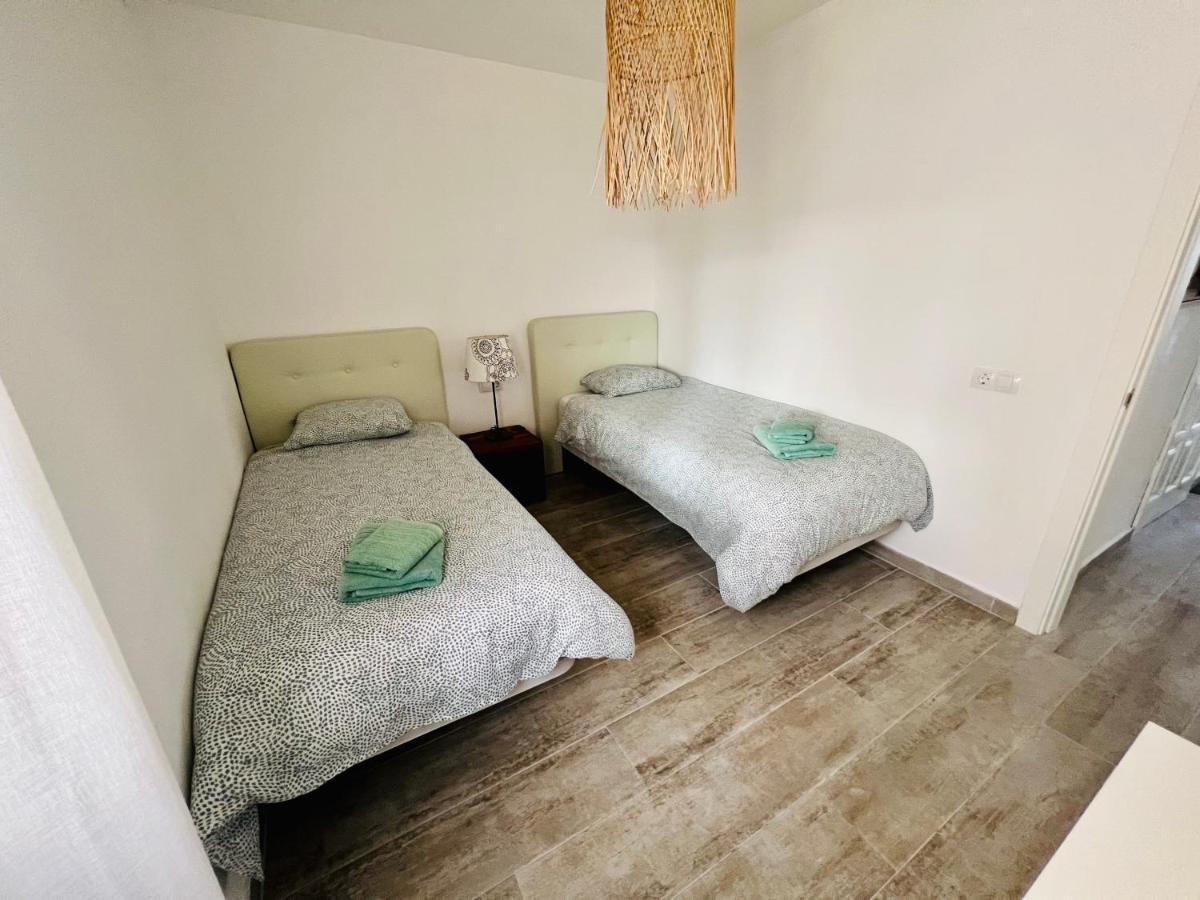 Modern Apartment With Sea Views In كوراليهو المظهر الخارجي الصورة